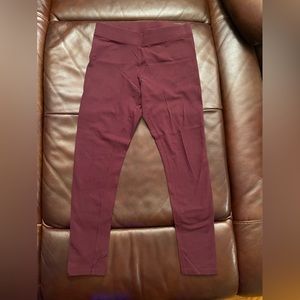 Aerie leggings size medium in maroon